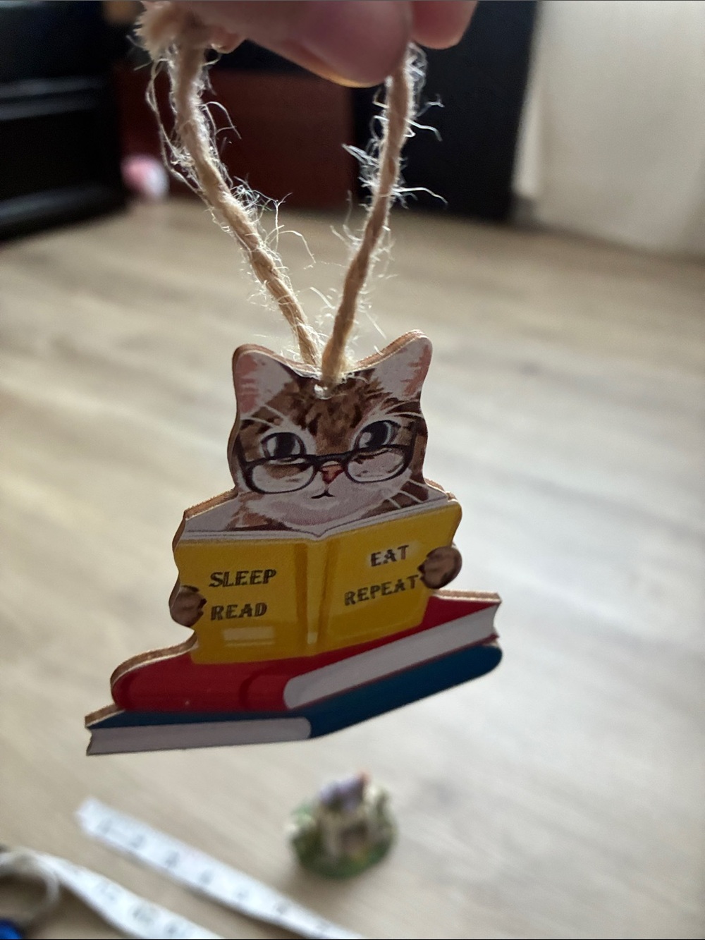 Cute Cat Ornament Toy - Yellow Book Design for Cats & Decor